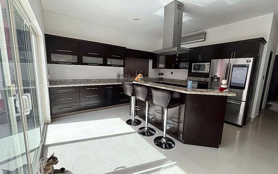 Residencia moderna con spa y cava en Altavista