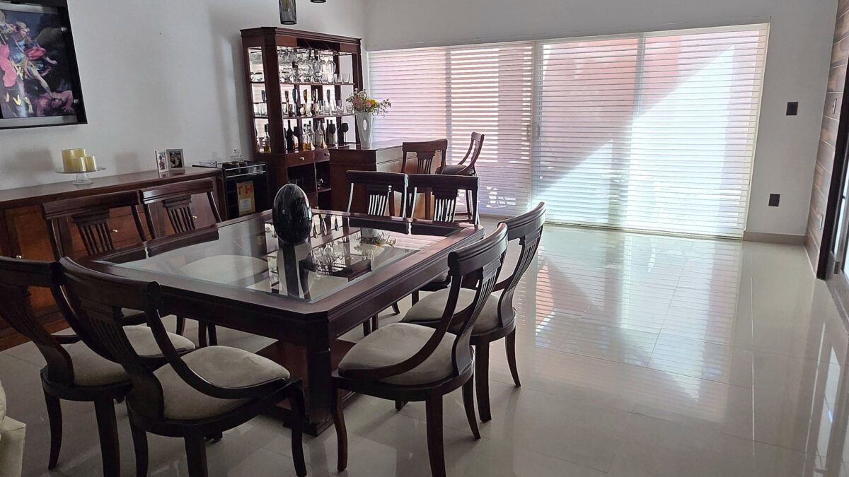 Residencia moderna con spa y cava en Altavista