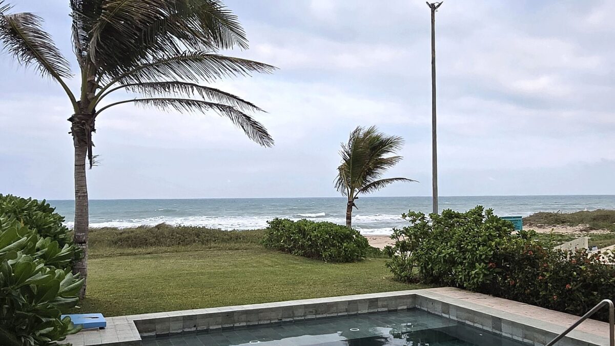 Casa frente al mar en Velamar
