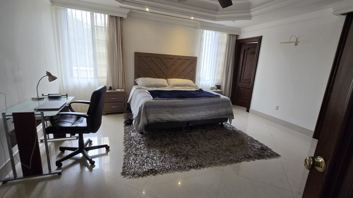 Residencia de lujo en Villa Encantada